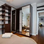 公寓 Modern, Spacious With Garage And Balcony 华沙