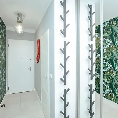 Appartamento Modern, Spacious With Garage And Balcony *