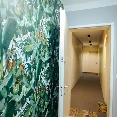 Appartamento Modern, Spacious With Garage And Balcony Varsavia