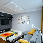 Modern, Spacious With Garage And Balcony *