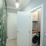 Appartement Modern, Spacious With Garage And Balcony