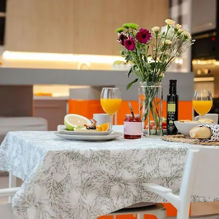 Modern, Spacious With Garage And Balcony Apartman *