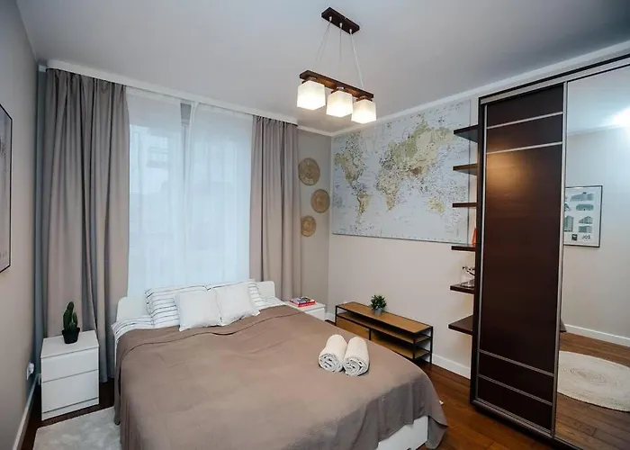 Apartman Modern, Spacious With Garage And Balcony Varsó