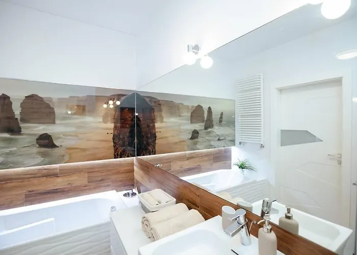 Modern, Spacious With Garage And Balcony Apartman