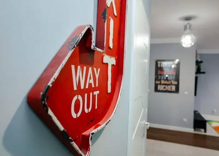 Apartman Modern, Spacious With Garage And Balcony Varsó