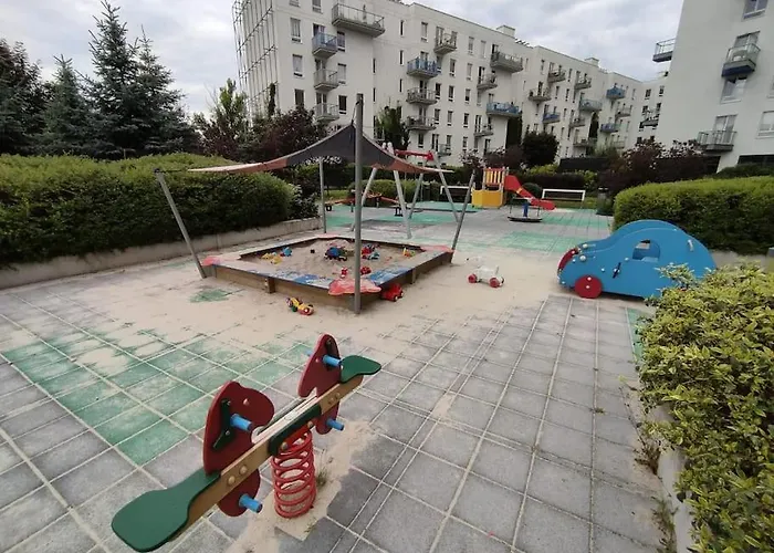 Modern, Spacious With Garage And Balcony Apartman